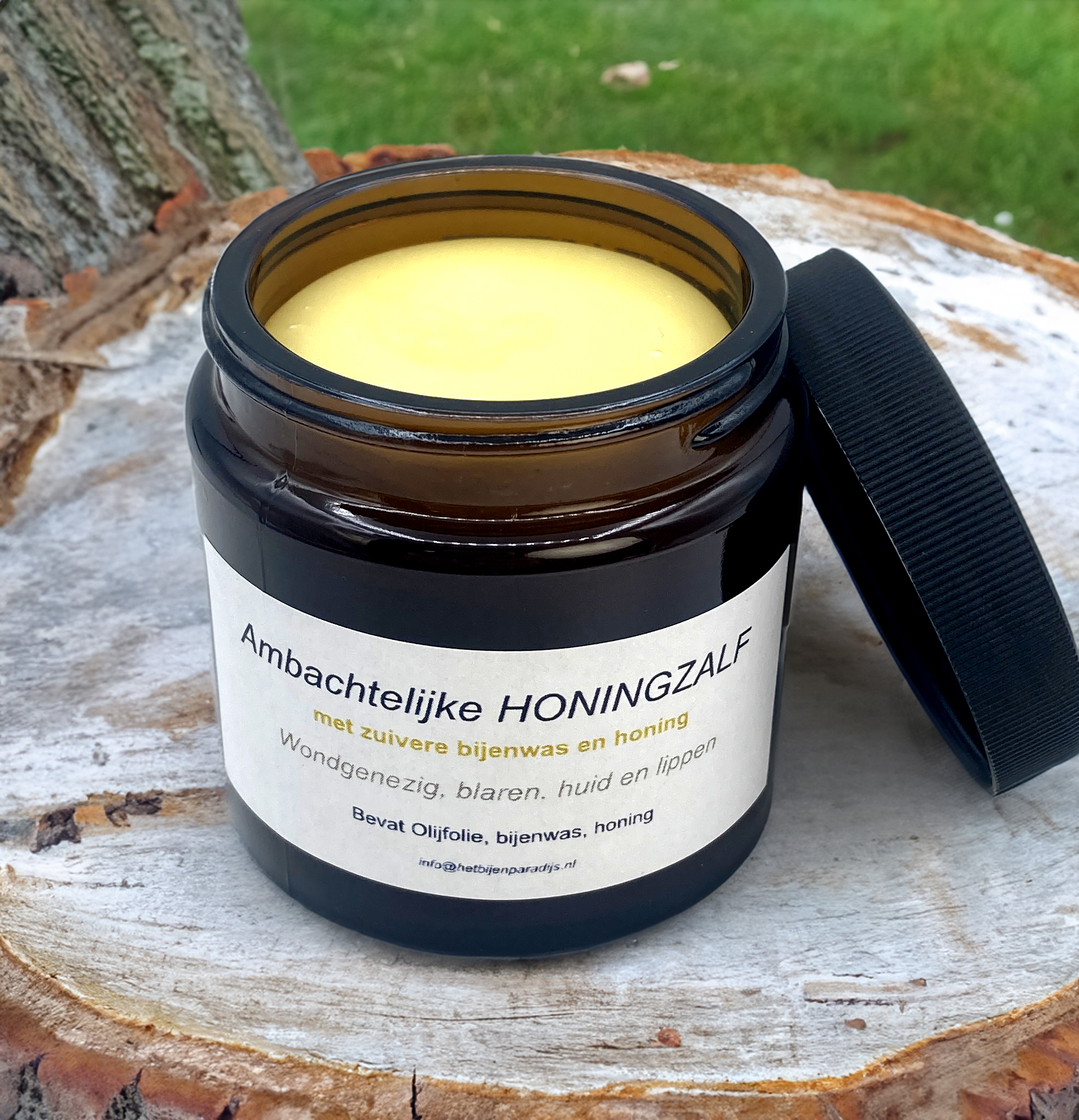 Honingzalf bij luieruitslag